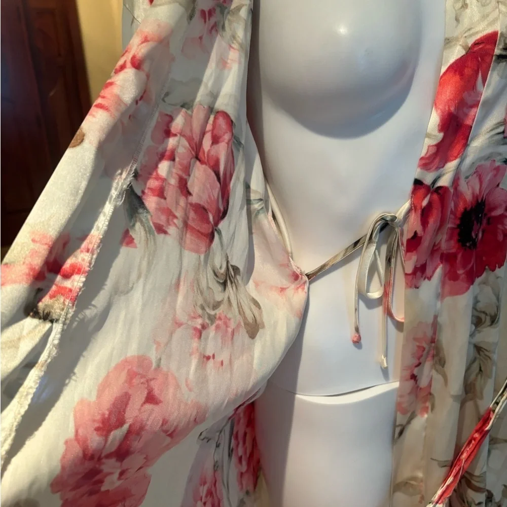 Floral Kimono Robe with Lace Trim